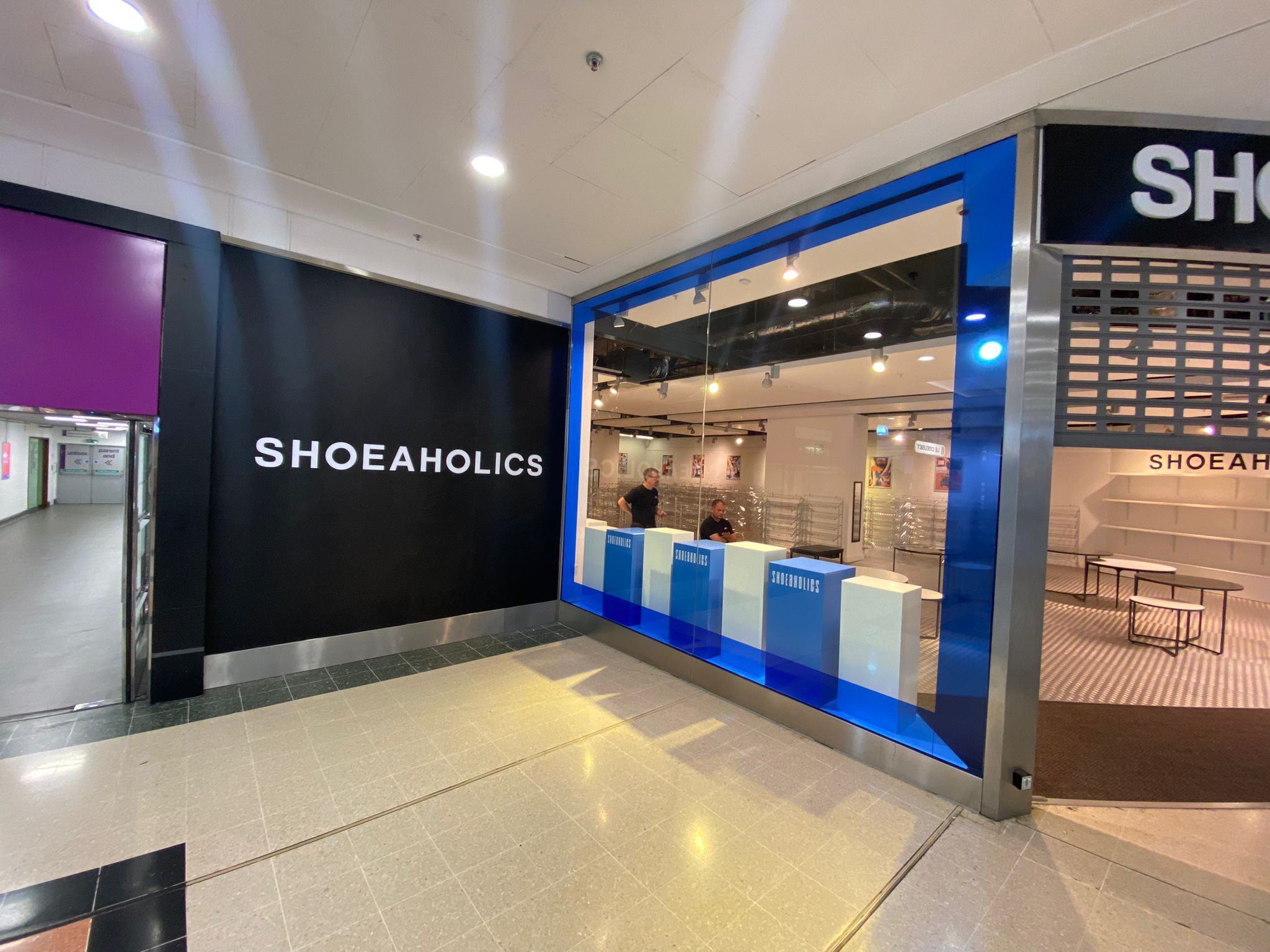 shoeaholics-store-branding